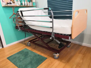 Cama articula con barandilla de 105