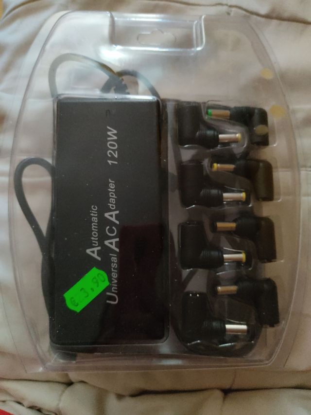 Adaptador universal nuevo