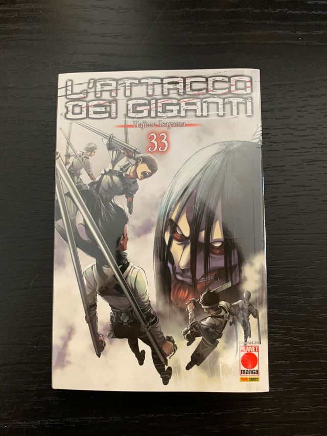 Attack On Titan 33 + Short Stories 4