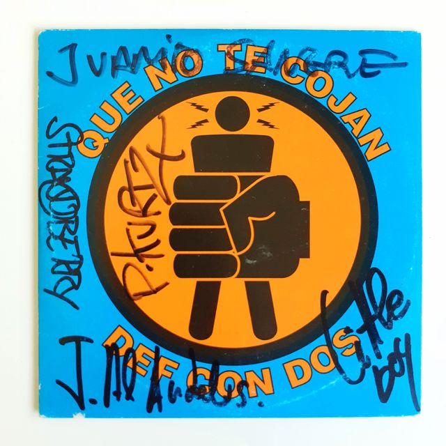 Cd single DEF CON DOS firmado "Que no te cojan"