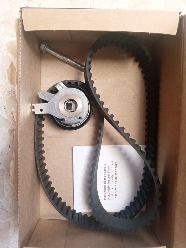 KIT CORREA DE DISTRIBUCIÓN