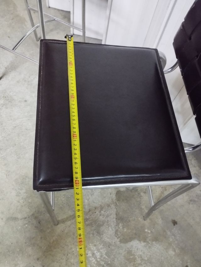 Silla alta de barra. Taburete.. banco