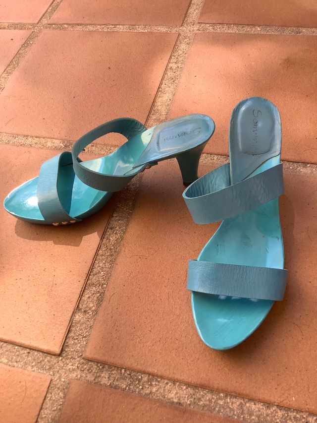 Sandalias de tacón de piel talla 38