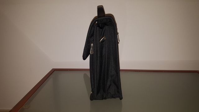 Maletín para documentos o portatil