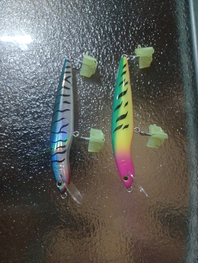 Pesca. Lote de 2 peces Australianos 12 cm.