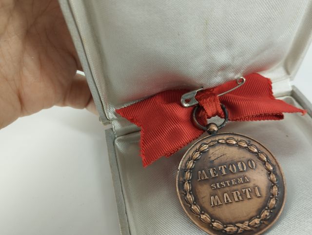 Medalla institución Marti