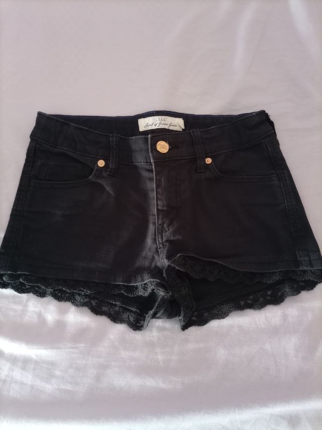 pantalón vaquero corto