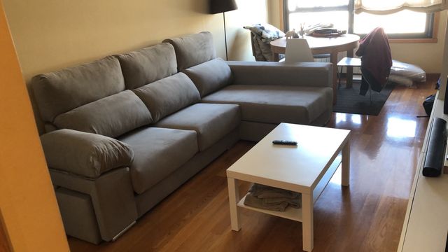 Sofa chaise lounge 3 plazas de segunda mano por 650 EUR en Vigo en WALLAPOP