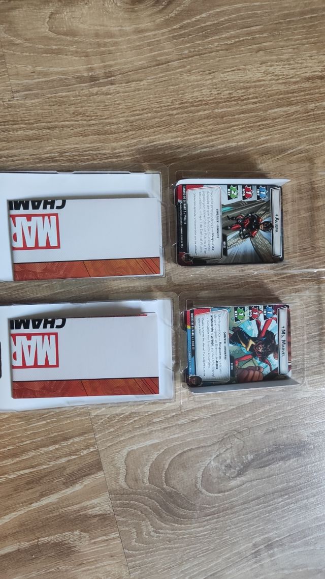 Pack de héroe de Avispa y Ms Marvel