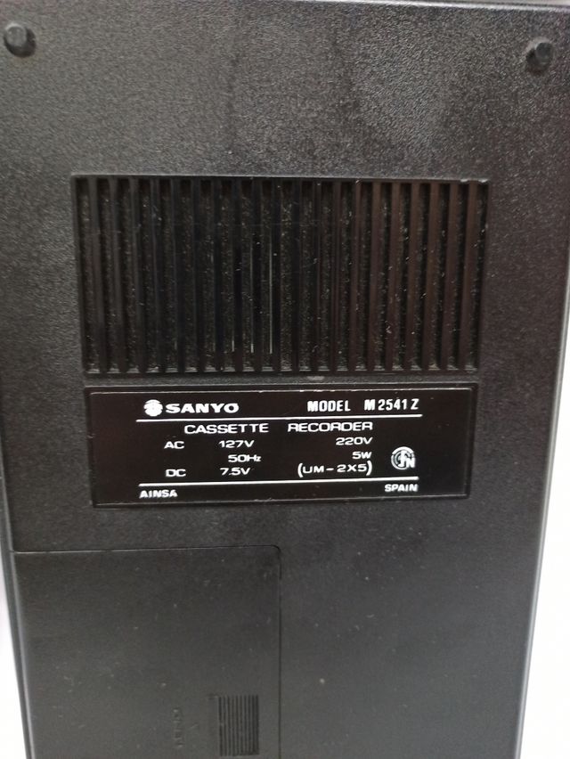 Casette Sanyo M2541Z de segunda mano por 80 EUR en Zaragoza en WALLAPOP