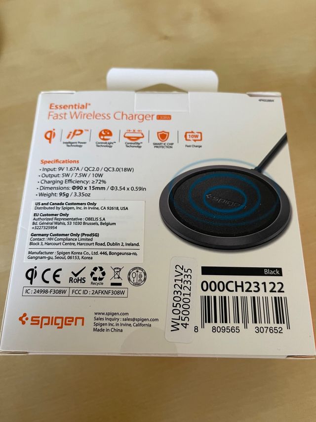 Cargador inalámbrico móvil. Spigen. Precintado.
