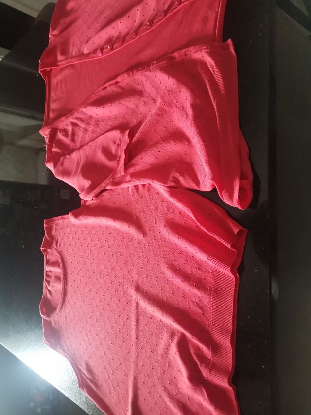 conjunto de camiseta+chaqueta