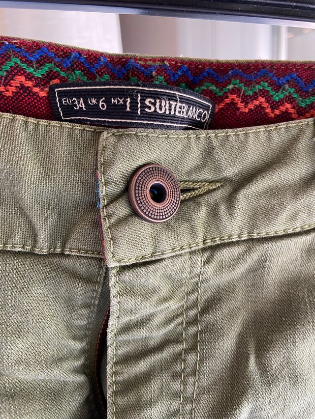 Pantalón corto con patchwork 