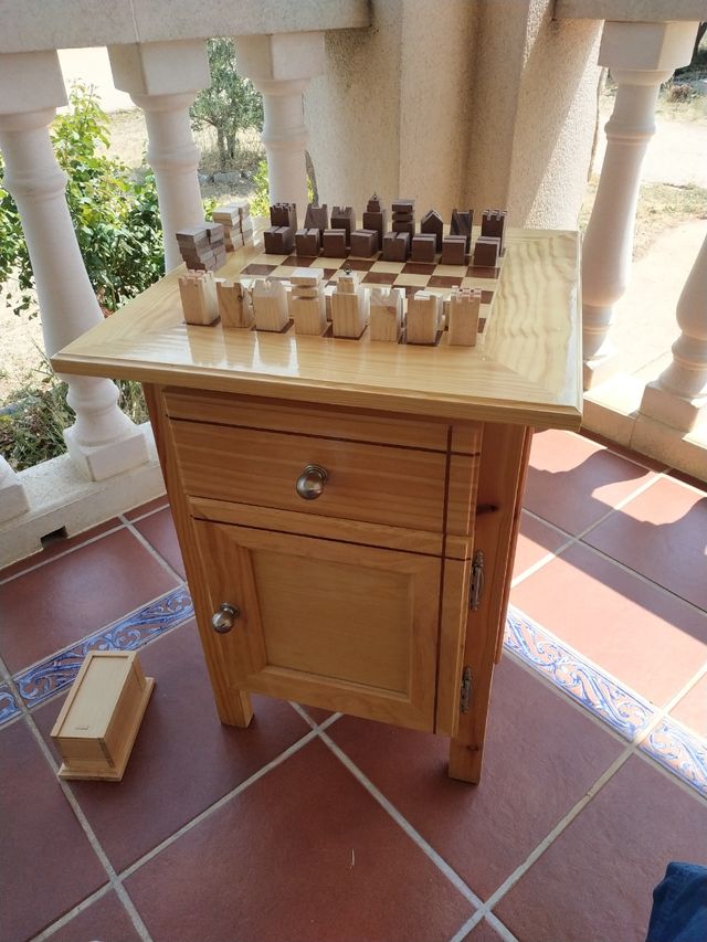 URGE VENTA Mesilla con tablero de Ajedrez