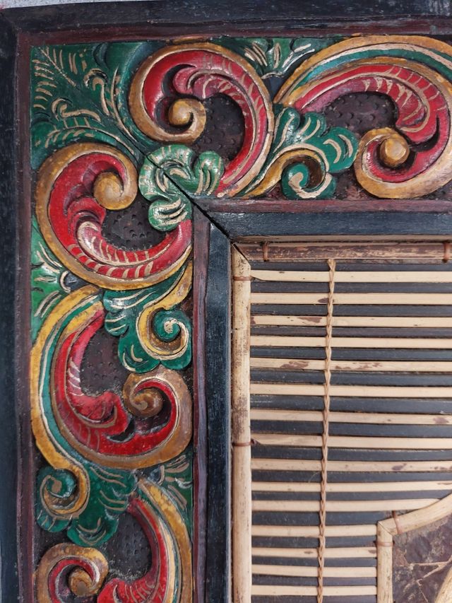 Cuadro artesanal de madera en relieve