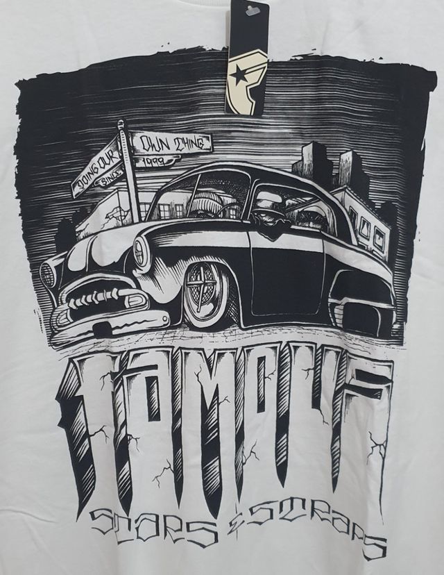 FAMOUS STARS ORIGINAL A ESTRENAR TALLA XL DE U.S.A