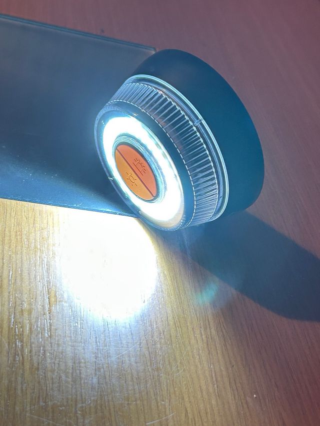 Luz de emergencia 360 grados homologada