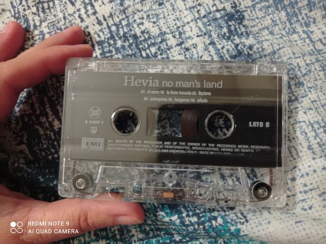 Set di 2 Audiocassette: Hevia e Midge Ure