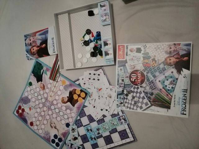 50 juegos de Frozen en 1