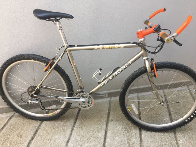 Bicicleta clásica , megamo