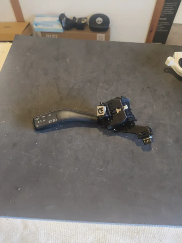 Mando luces Volkswagen Touran tdi 1T1