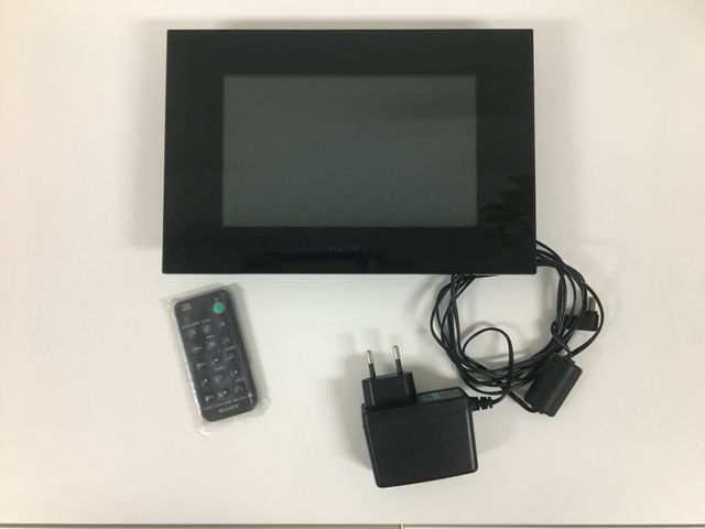 SONY - Orologio, sveglia e cornice digitale 8”