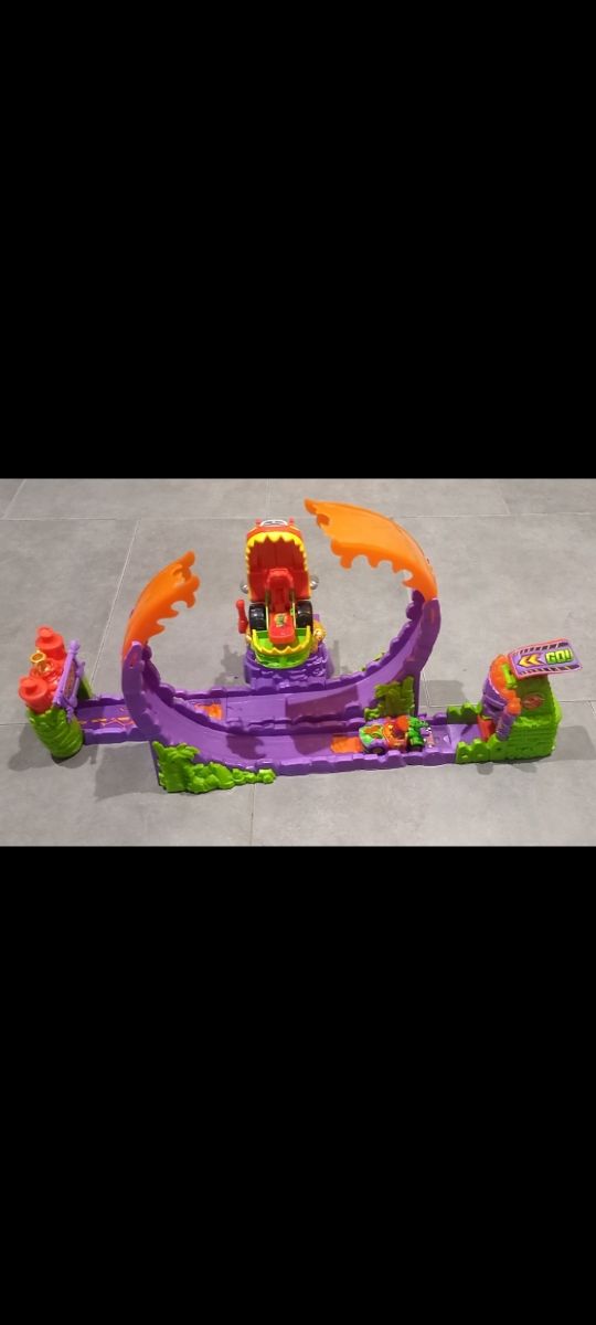 dragón loop t-racers