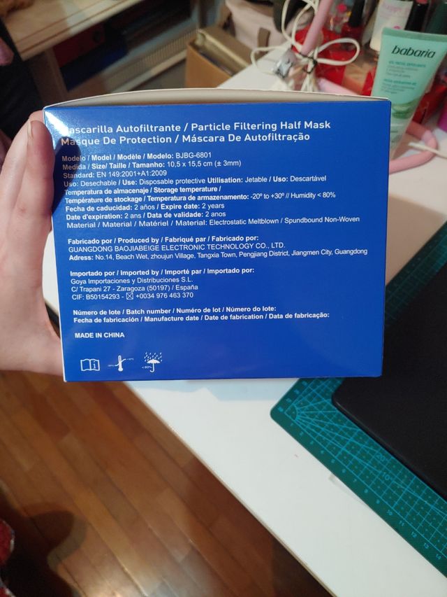 CAJA mascarillas FFP3. 25 unidades. con adaptador