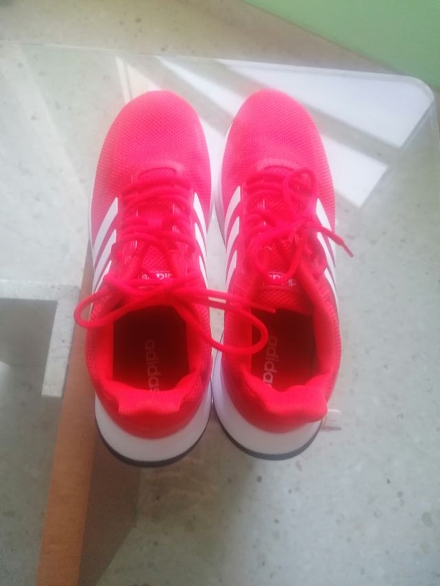 Zapatillas adidas rojas