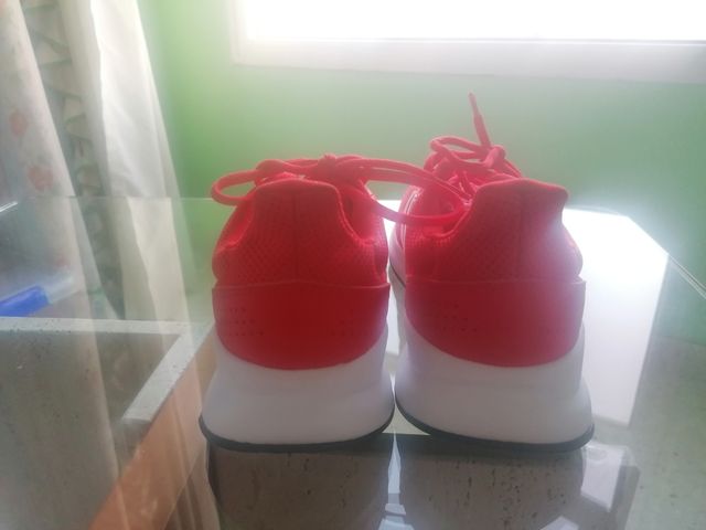 Zapatillas adidas rojas