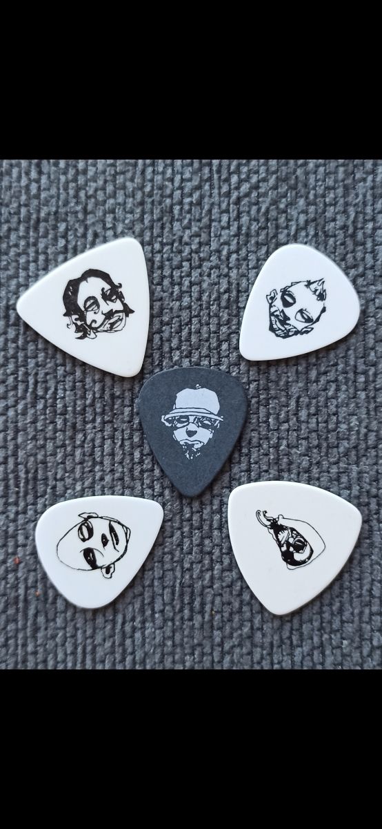 Lote de puas Limp Bizkit