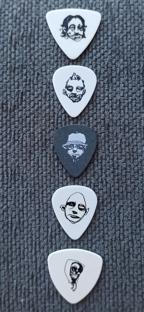 Lote de puas Limp Bizkit