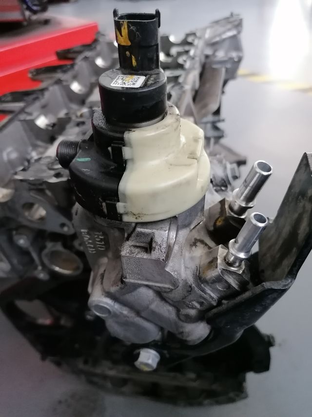 Injectores, rampa y bomba Renault
