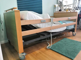 Cama articulada de 90 elevable