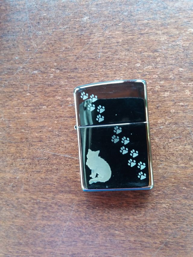 Zippo original con gato