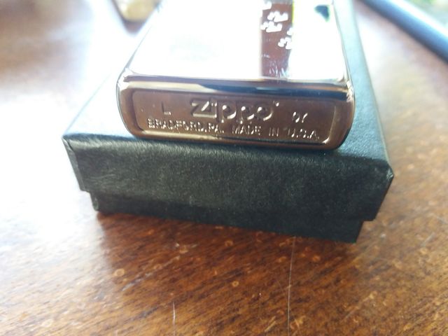 Zippo original con gato