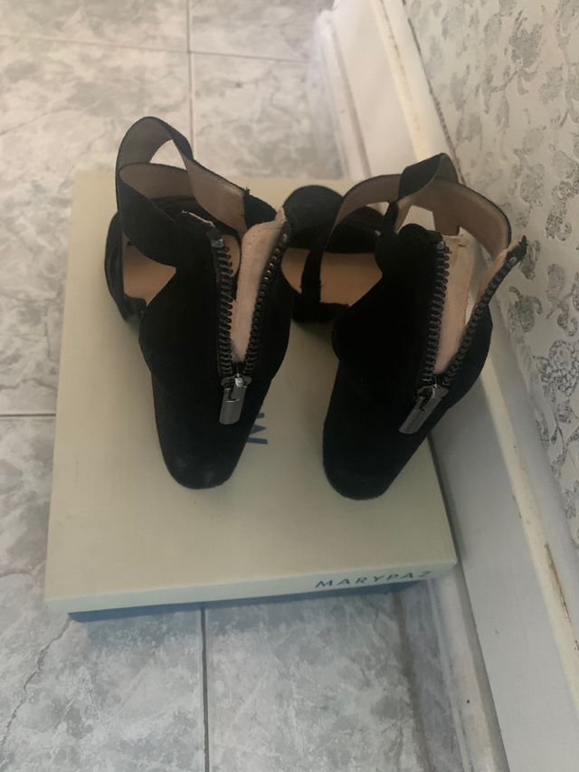 Zapatos tacón negros con plataforma