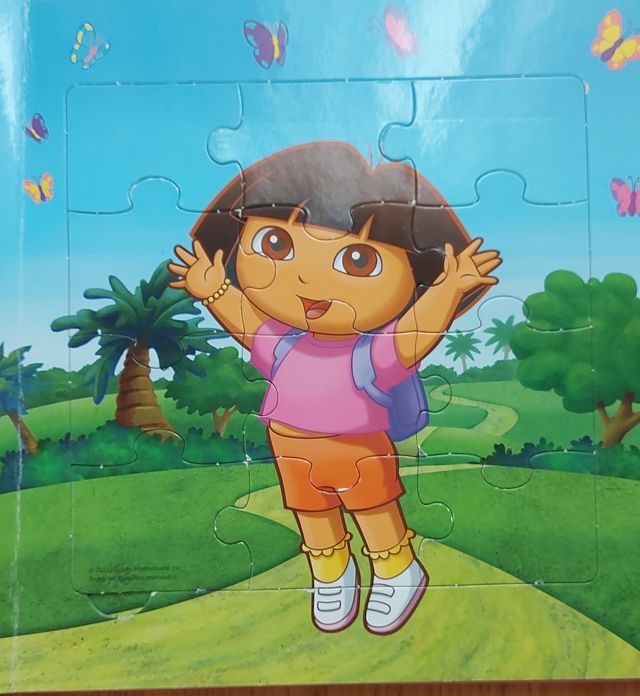 Gran libro de puzzle de Dora la Exploradora