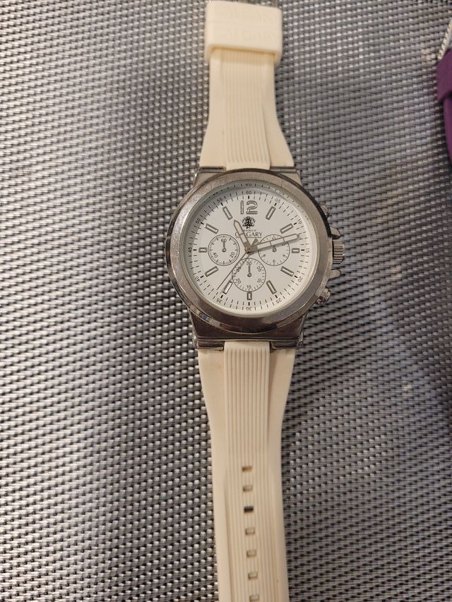 Lote de 4 relojes Calgary