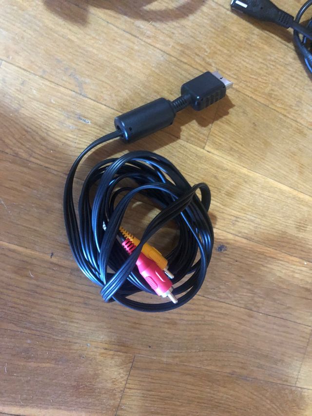 3 cables alimentación pley3,jak sonido,video pley