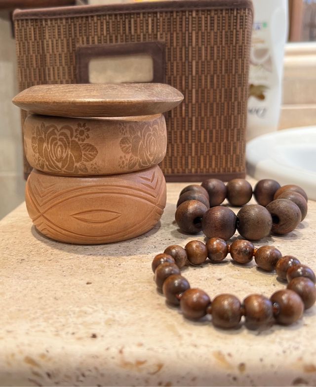 Pulseras de madera