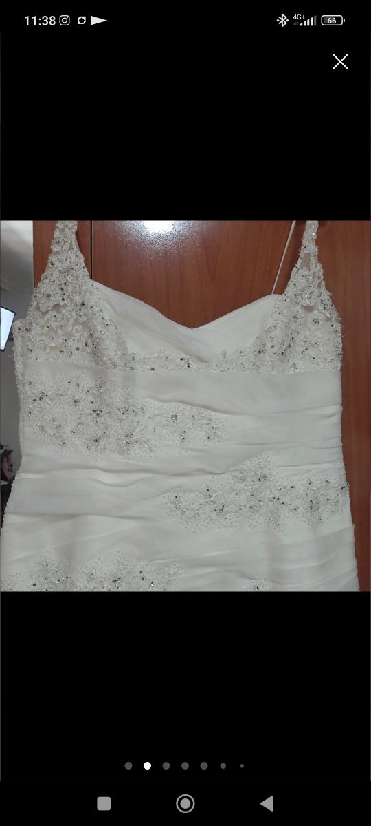 VESTIDO DE NOVIA CON VOLANTES (varios regalos)