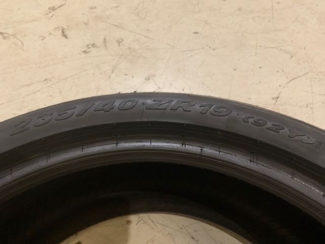 2 NEUMÁTICOS PIRELLI P ZERO N0 235/40 ZR19 92Y.