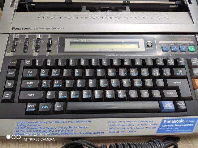 maquina de escribir eléctrica