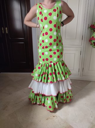 Trajes de flamenca tallas 32/34 y 42/44