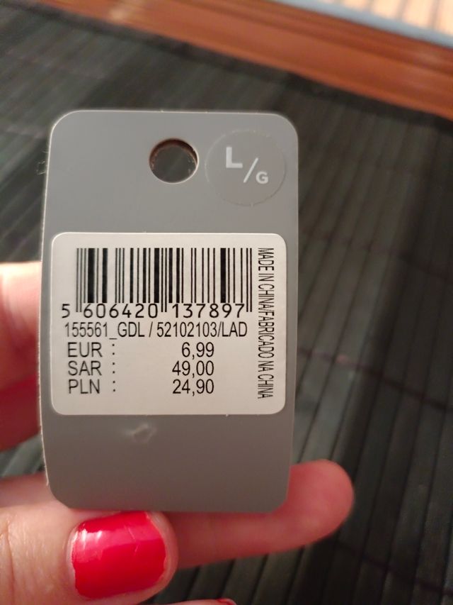 Anillo dorado Parfois.