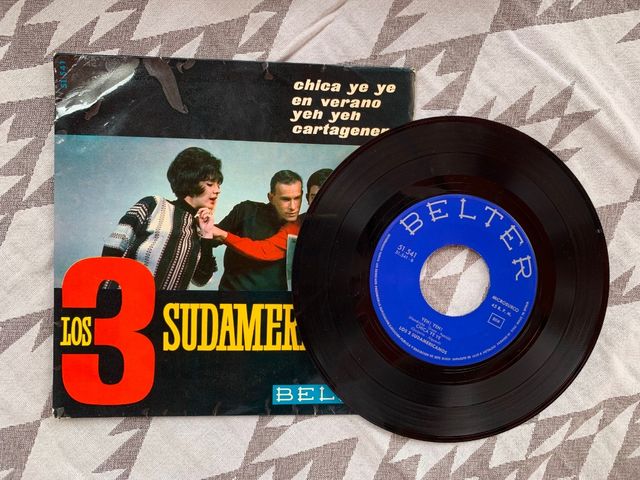 Discos antiguos de música.