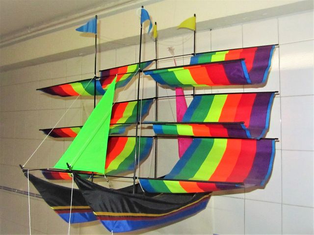 COMETA BARCO O LAMPARA O DECORACION