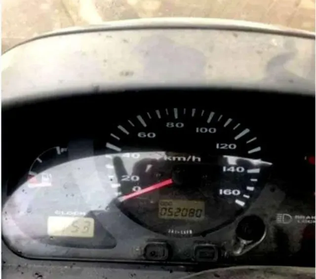 SUZUKI BURGMAN 400 (2001) CARBURACION + LEOVINCE