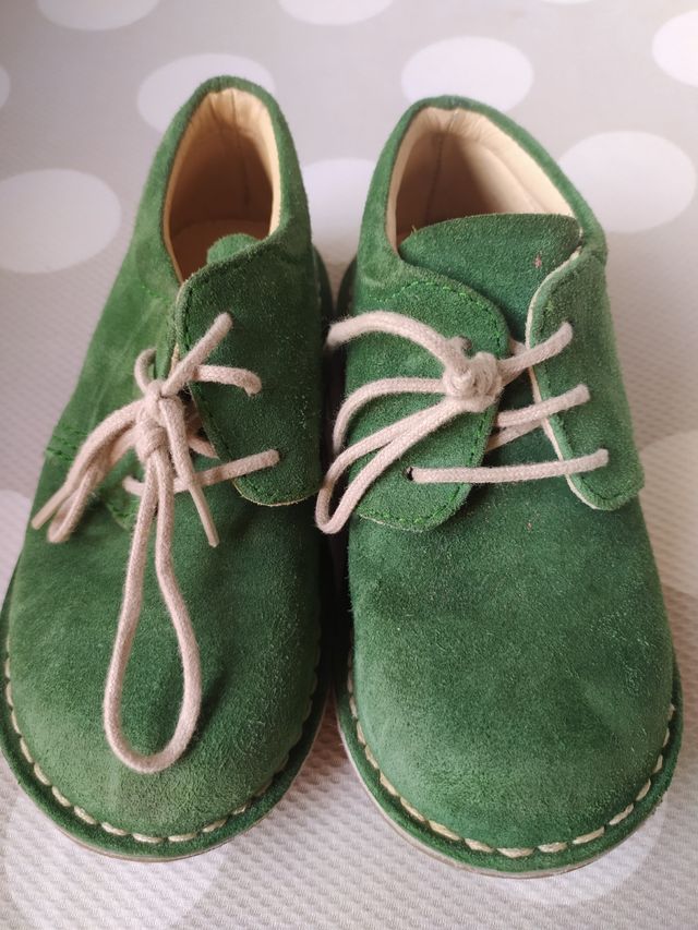 Zapatos/ Botas niño verdes 24